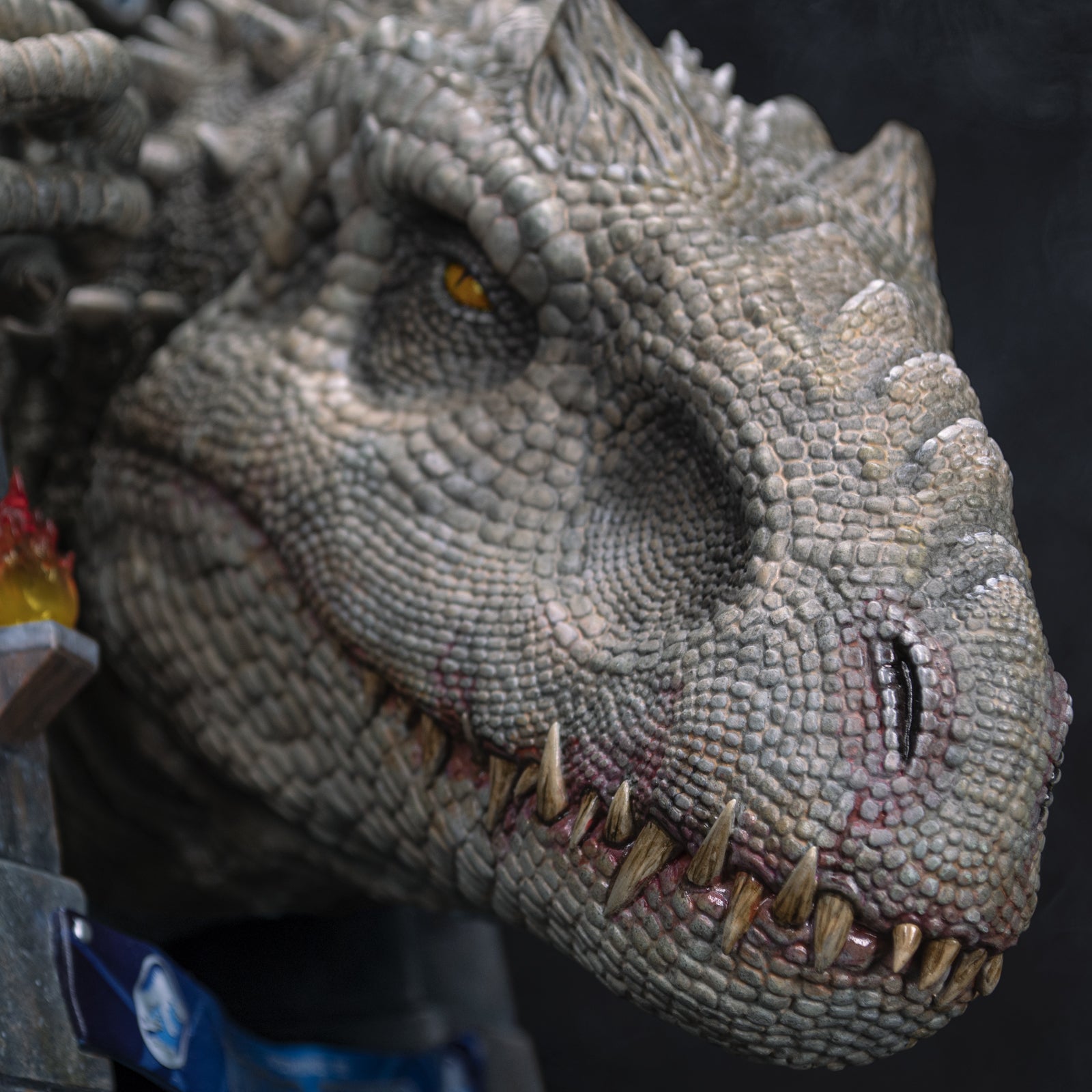 Jurassic World Indominus Rex Limited Edition Bust