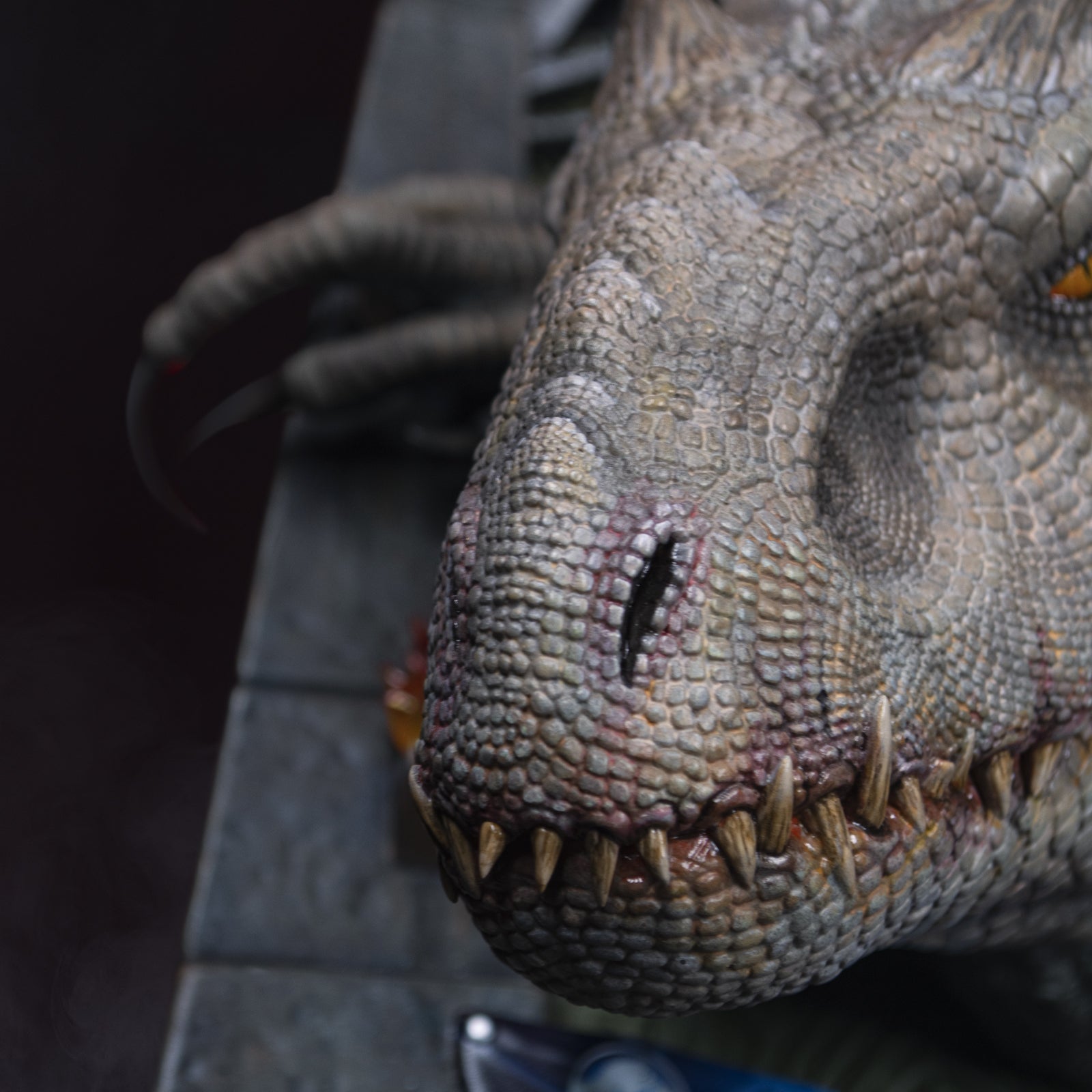 Jurassic World Indominus Rex Limited Edition Bust